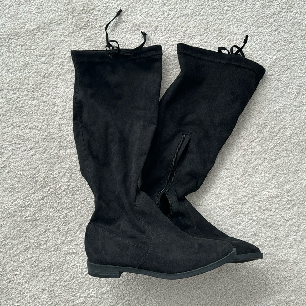Jessica Simpson Suede-like boots